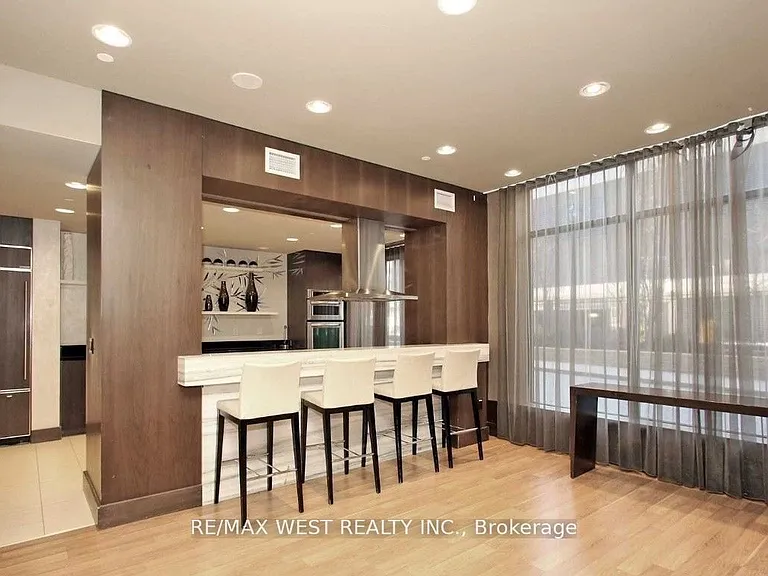23 Sheppard Ave E #2107 — Photo 17