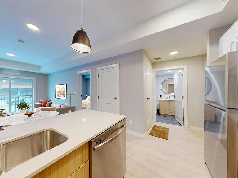 580 Ballantrae Dr — Photo 7