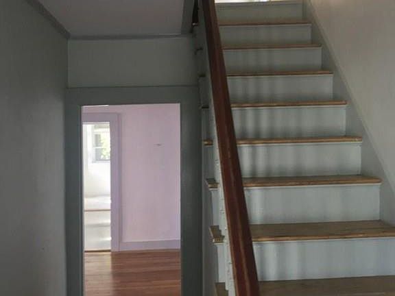 2nd image of 37 Oakland St