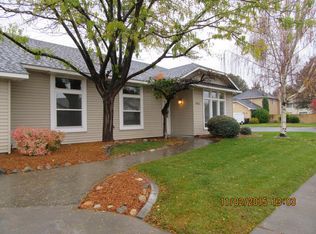 1052 Mountain View Dr, Twin Falls, ID 83301