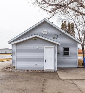 1032 25th St N, Fargo, ND, 58102