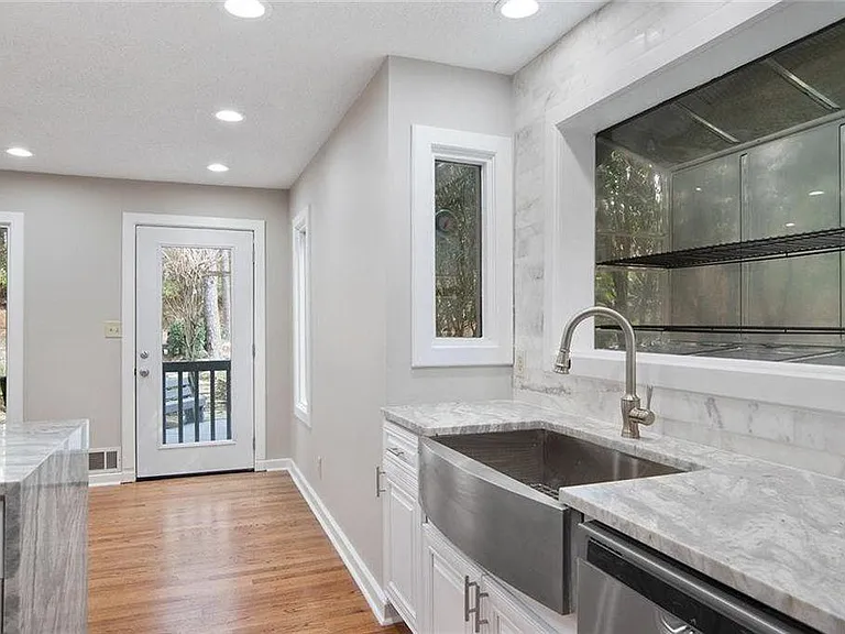 4200 Gunnin Rd — Photo 50