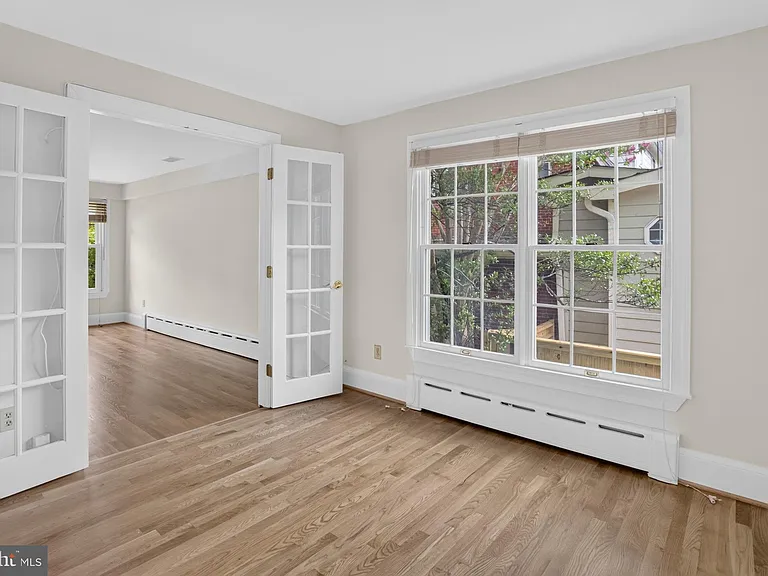 4705 Hunt Ave — Photo 8