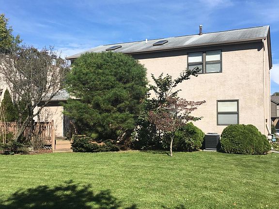 2nd image of 357 Colony Park Dr