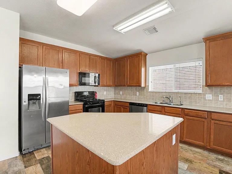 21427 E Blooming Rock Ln — Photo 11