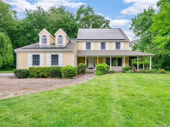 54 School Road, Colchester, CT 06415