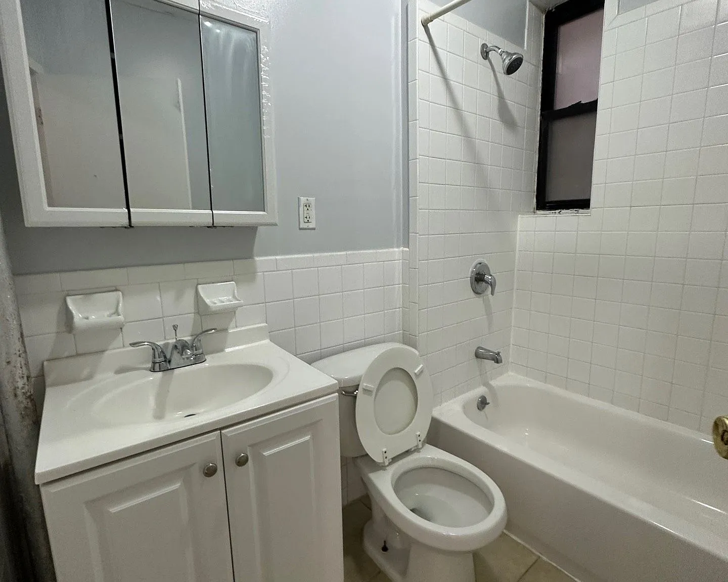 2684-Highland Arms Realty — Photo 3