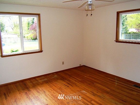 5th image of 20210 Des Moines Memorial Drive