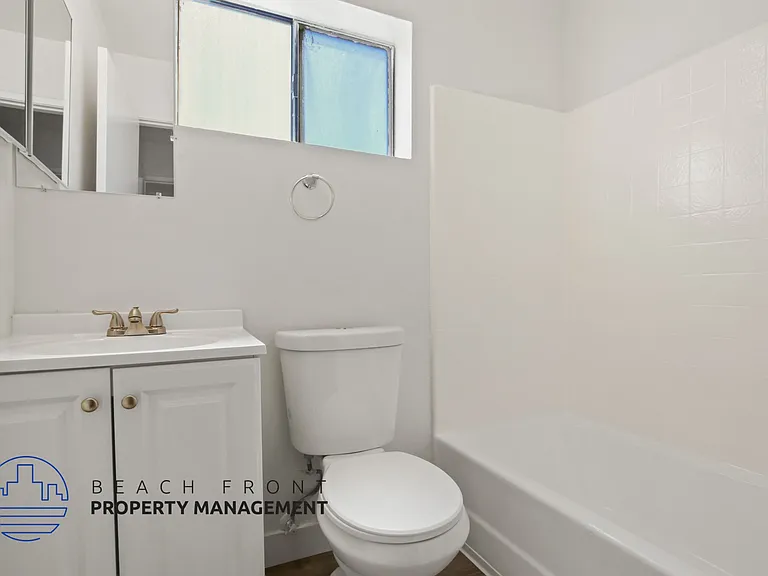 1557 W Carson St — Photo 12