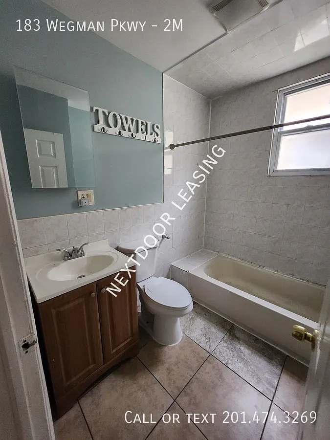 183 Wegman Pkwy — Photo 2
