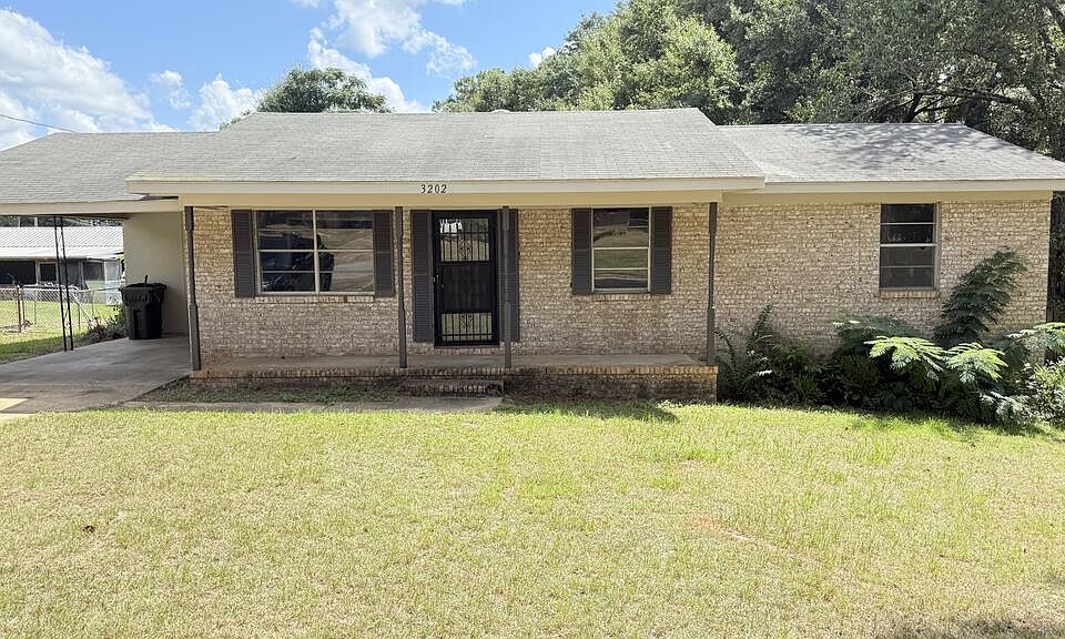 1st image of 3202 Dena Dr