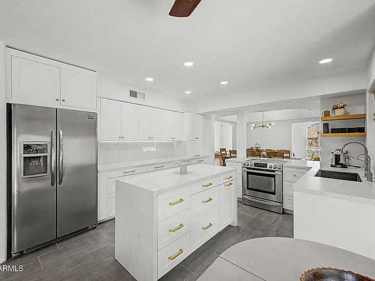 5773 W Shannon St — Photo 22