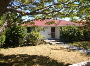 8620 32nd Ave SW, Seattle, WA 98126