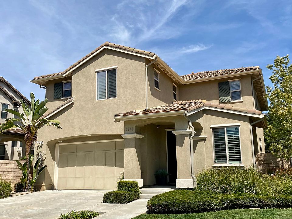 1st image of 2741 Las Flores Dr