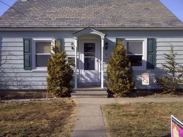 27 Victory Ave, Phillipsburg, NJ 08865