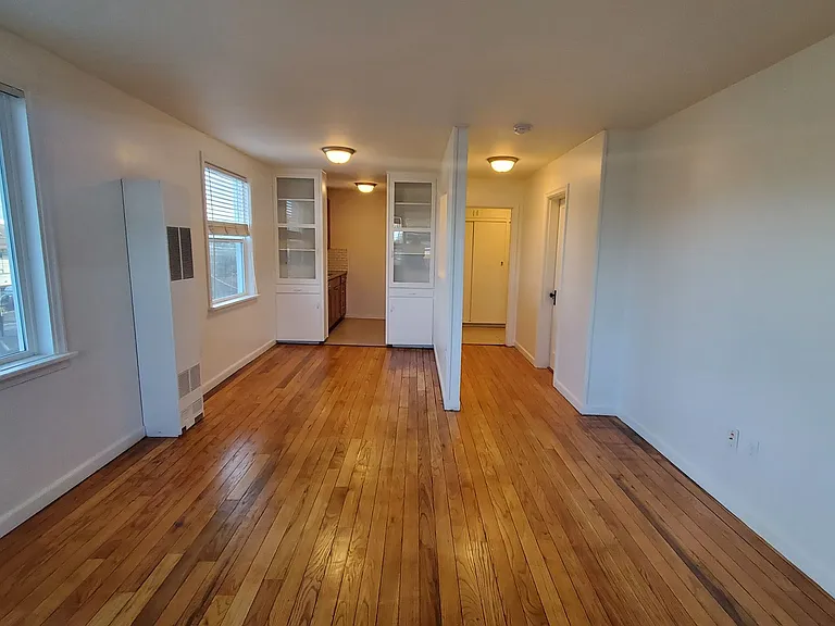 1204 S Proctor St — Photo 12