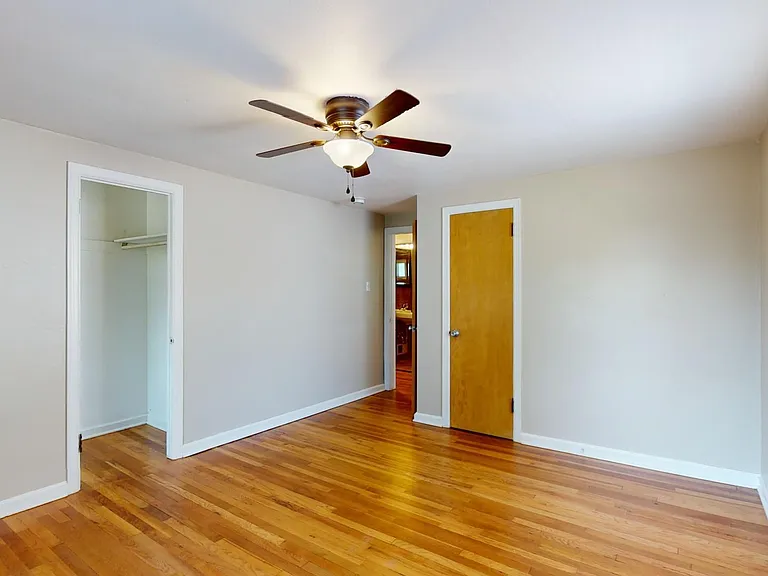 2633 Hunt St — Photo 10