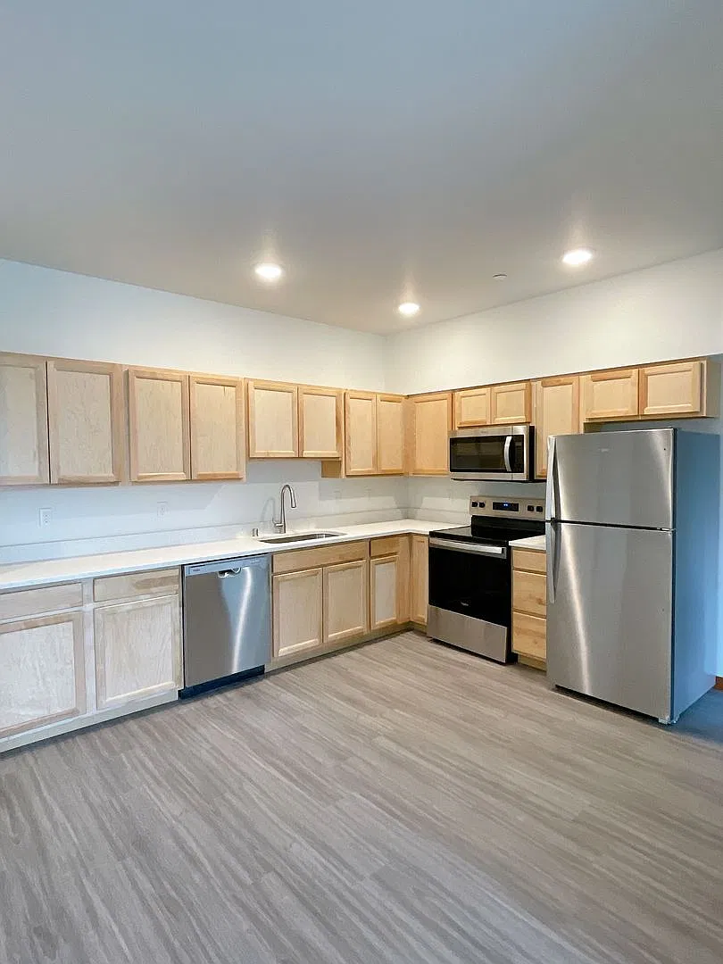 1205 N Garden St — Photo 3