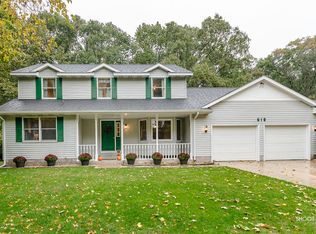 618 E Muskegon Ave, Whitehall, MI 49461