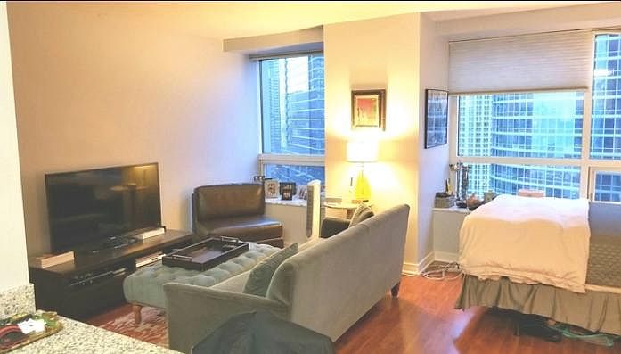 1st image of 512 N McClurg Ct APT 1708
