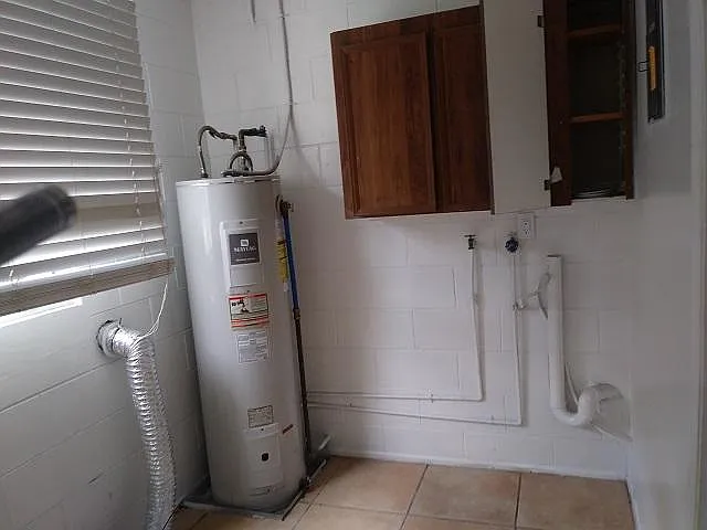 129 Alder Ave — Photo 9