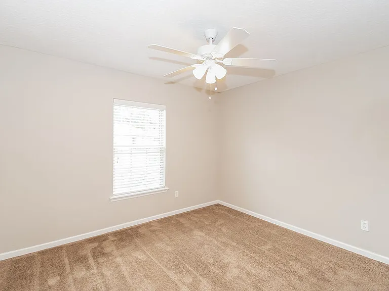12099 Hayden Lakes Cir — Photo 11