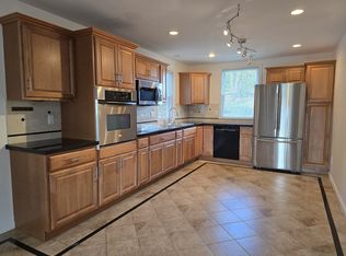 321 River Rd #1, Shelton, CT 06484
