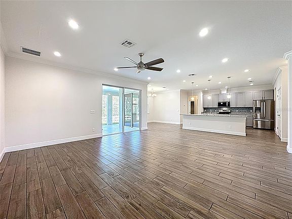 4th image of 3110 CARNEGIE AVENUE