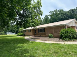 124 Cumberland Dr, Clarkesville, GA 30523