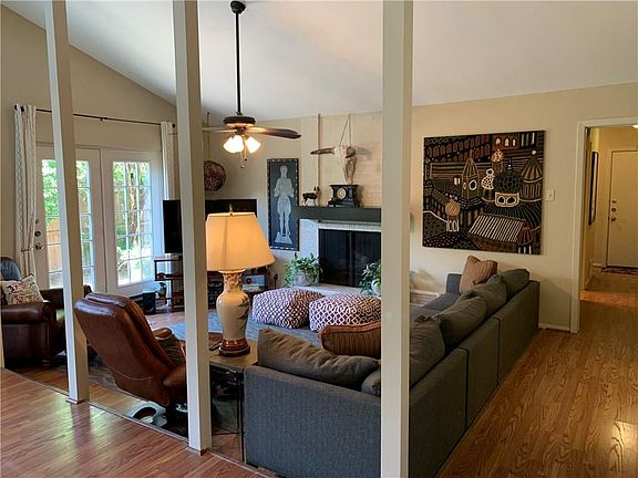 3rd image of 9839 Crest Meadow Dr