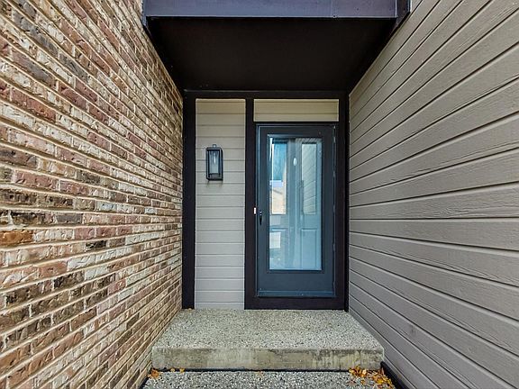 3rd image of 1743 Pebble Beach Dr