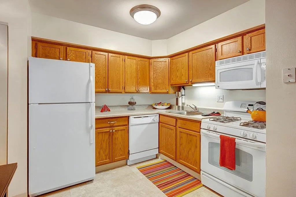 Blackhawk Apartment Homes — Photo 2