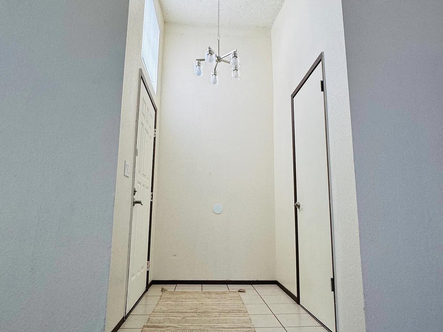 4 bed, 1600 sqft, $3,300 — Photo 2