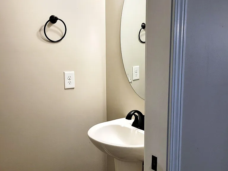 429 Gretchen Rd — Photo 8