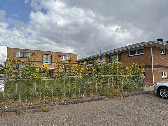 3rd image of 1421 13th St S APT 1