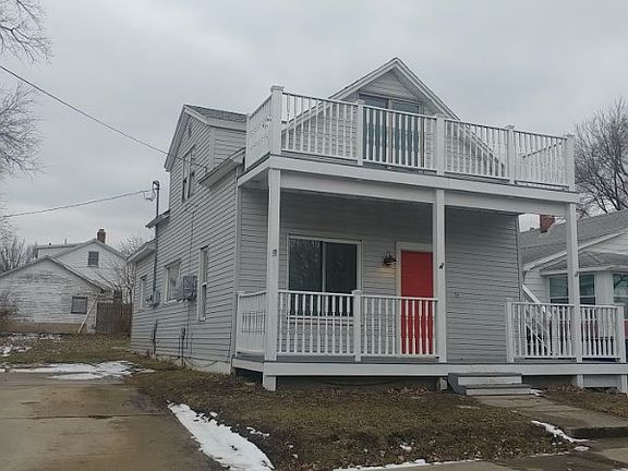 2nd image of 510 S Linn St
