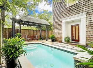 2415 Bartlett St, Houston, TX 77098
