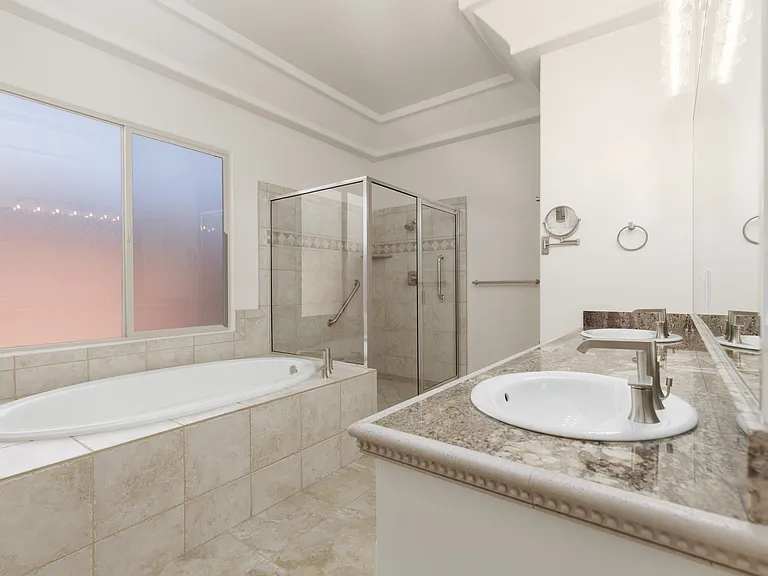 1584 N Raven Ln — Photo 19