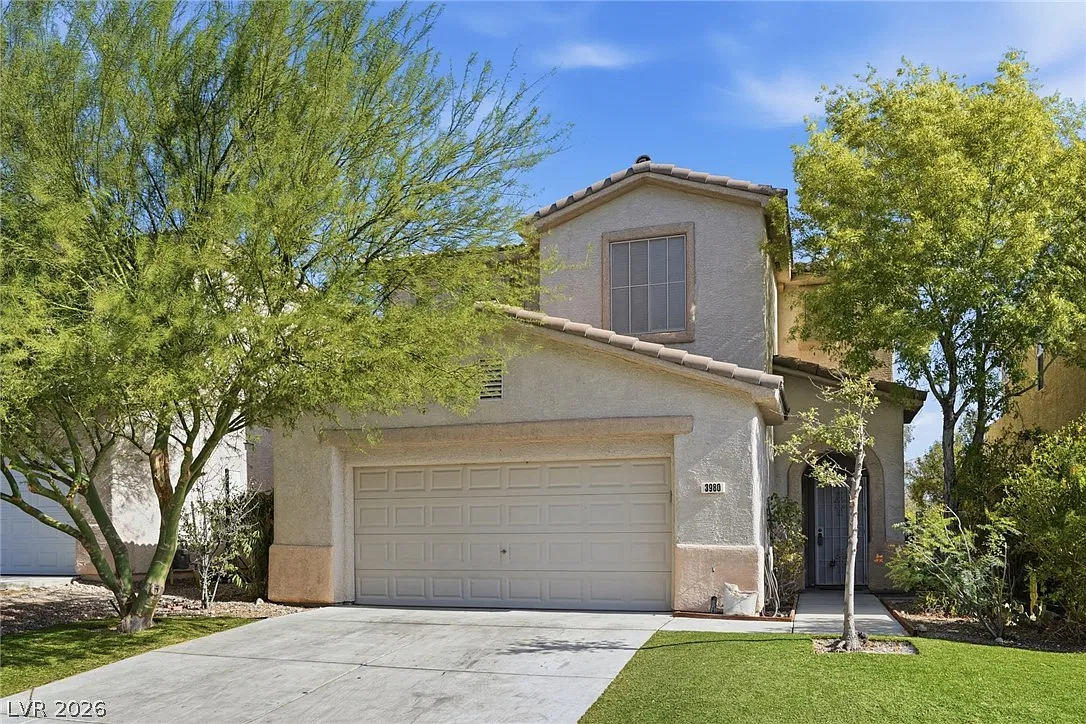 4 bed, 2.5 bath, 2046 sqft, $2,500 — Photo 1