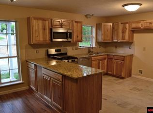 272 Cedar St, Cotter, AR 72626