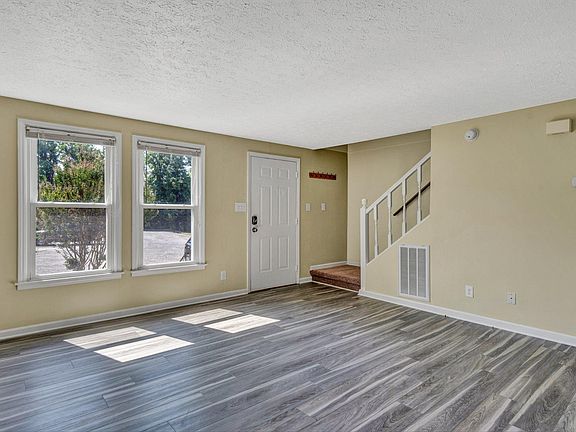 3rd image of 549 Westminister Ln