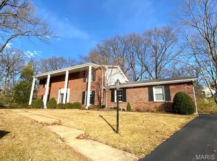 54 Morwood Ln, Saint Louis, MO