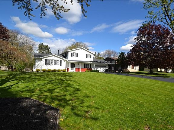 3rd image of 91 Charleswood Dr