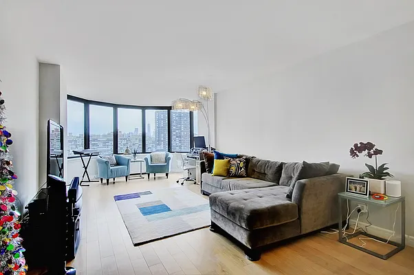 Rented by City Connections Realty | media 13