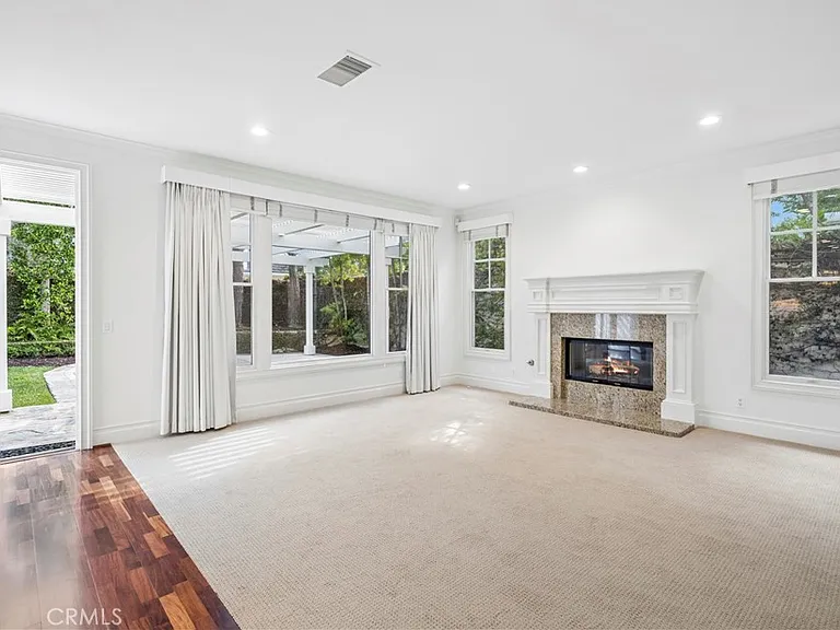 15 Jupiter Hills Dr — Photo 12