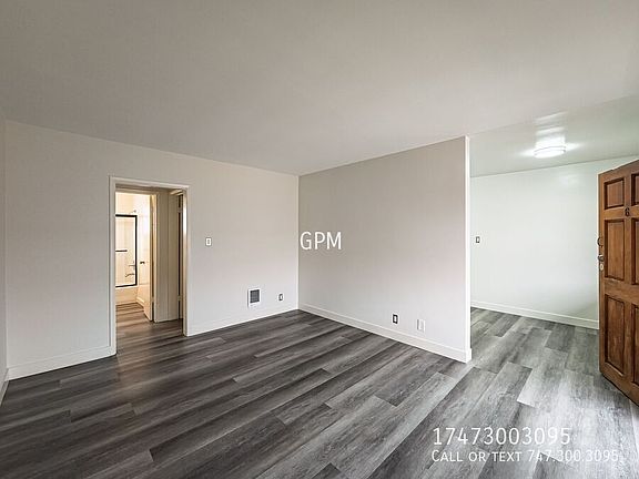 4th image of 511 N Serrano Ave APT 6