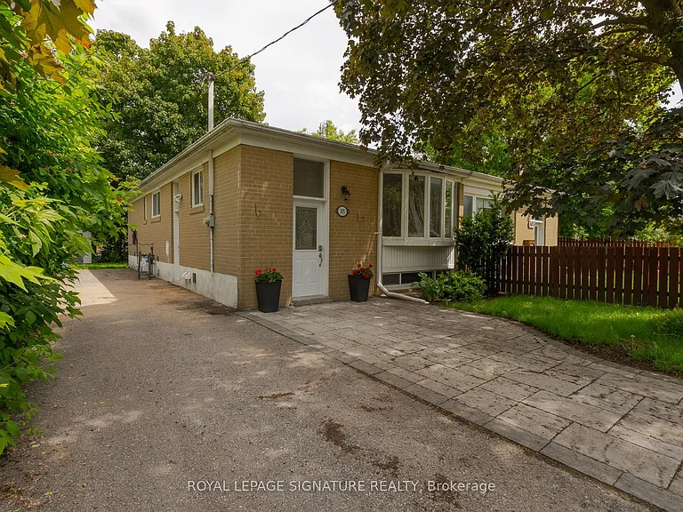 305 Blue Grass Blvd #BASEMENT — Photo 1