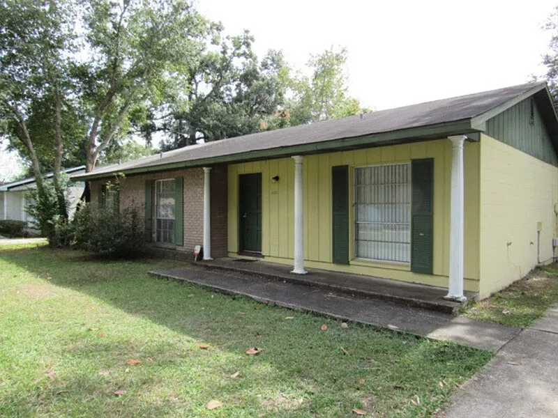 Building Photo - 4006 Luan Dr