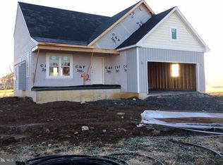 12 Verbena Dr, Lancaster, PA