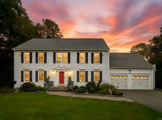 10 Aspetuck Lane, Oxford, CT 06478